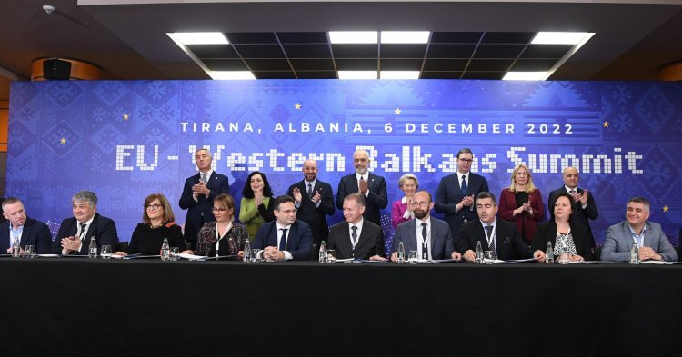L'intégration des Balkans occidentaux : une occasion pour l'Union européenne de réformer ses instances décisionnelles ?