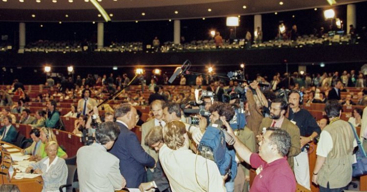 Élections de 1994 : une Europe réunifiée et renouvelée obscurcie par un scrutin en demie-teinte