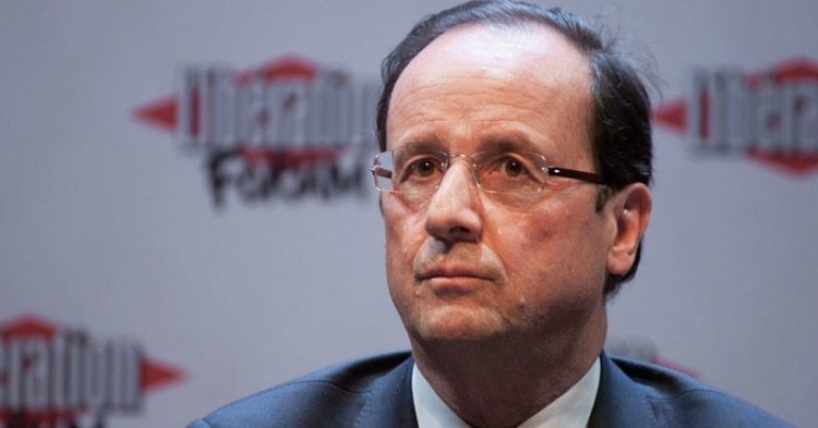 Carton rouge à François Hollande qui « ne croit pas aux États-Unis d'Europe »
