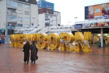 Dix ans après l'indépendance : quel avenir pour le Kosovo ?