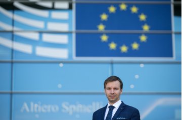 Interview with Marcel Kolaja, Member of the European Parliament : “The challenge that lies ahead of us is that this 5-party government is able to pursue policies that will improve people's lives in the country”.