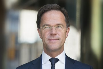 Mark Rutte rettet seinen Kopf in den Niederlanden