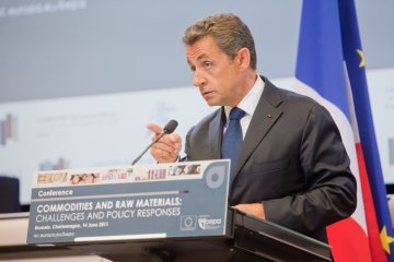 JEF Frankreich lehnt die intergouvernementale Einstellung von Sarkozy ab