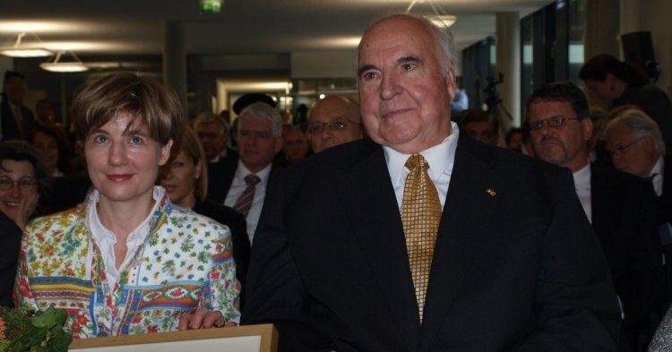 Helmut Kohl: Zwei Seiten