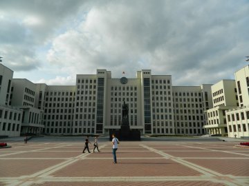 Wahlen in Weißrussland : Oppositionelle gewinnen Sitze