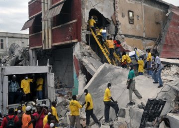 Terremoto ad Haiti : un governo mondiale per gestire le catastrofi umanitarie e ambientali